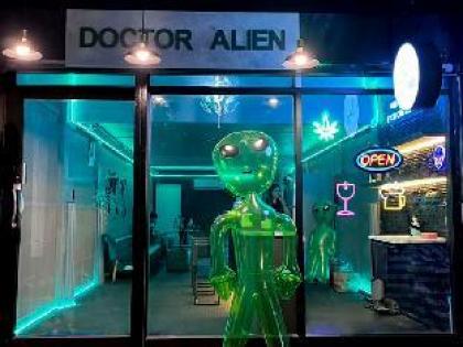 Doctor Alien Hostel