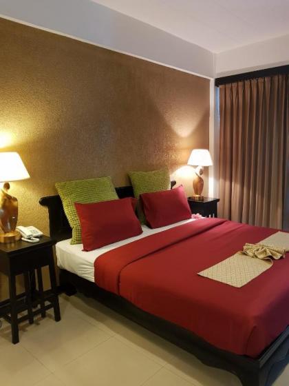 Siam Piman Hotel - image 12