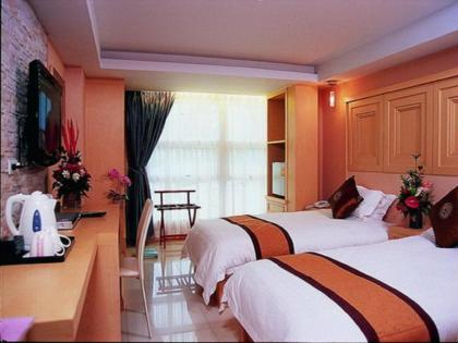 Smart Suites Hotel - image 9