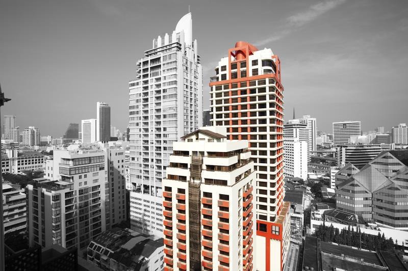 Bandara Suites Silom - main image