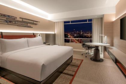 DoubleTree by Hilton Bangkok Ploenchit - image 4