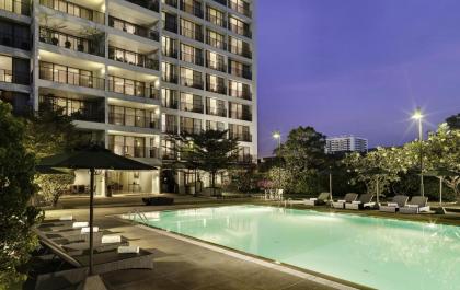 Oakwood Residence Garden Towers Bangna - image 1