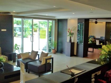 Sinsuvarn Airport Suite Hotel - image 5