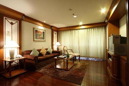 Bliston Suwan Parkview Hotel - image 17