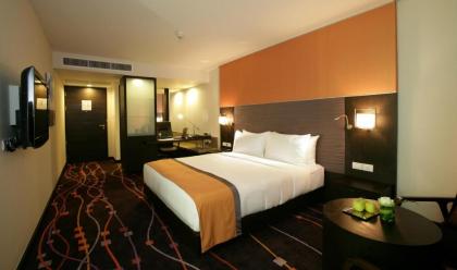 Radisson Suites Bangkok Sukhumvit - image 13