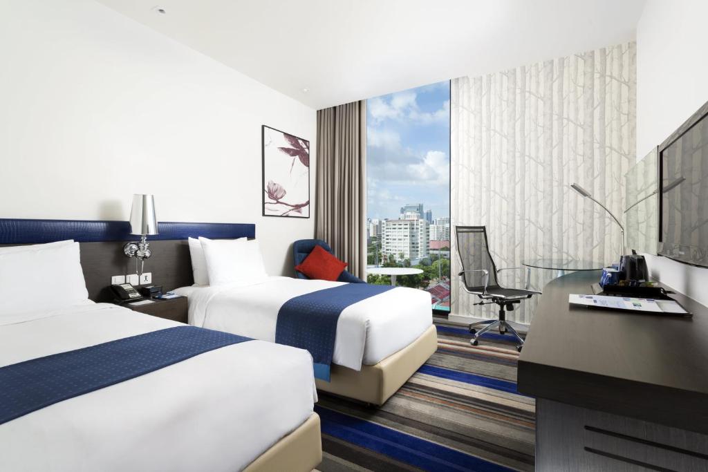 Holiday Inn Express Bangkok Siam - image 2