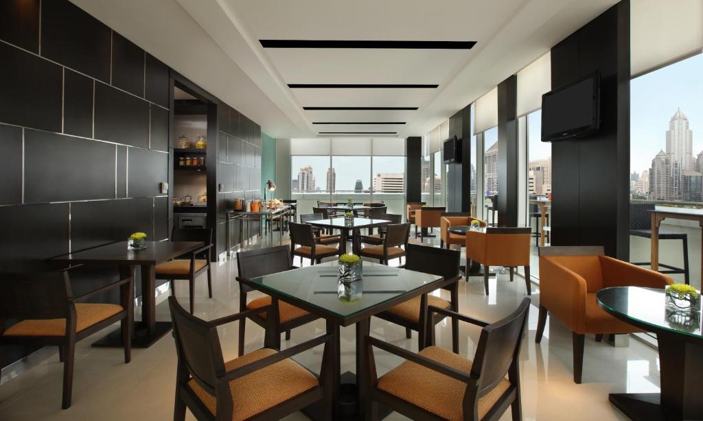 Courtyard By Marriott Bangkok - image 5