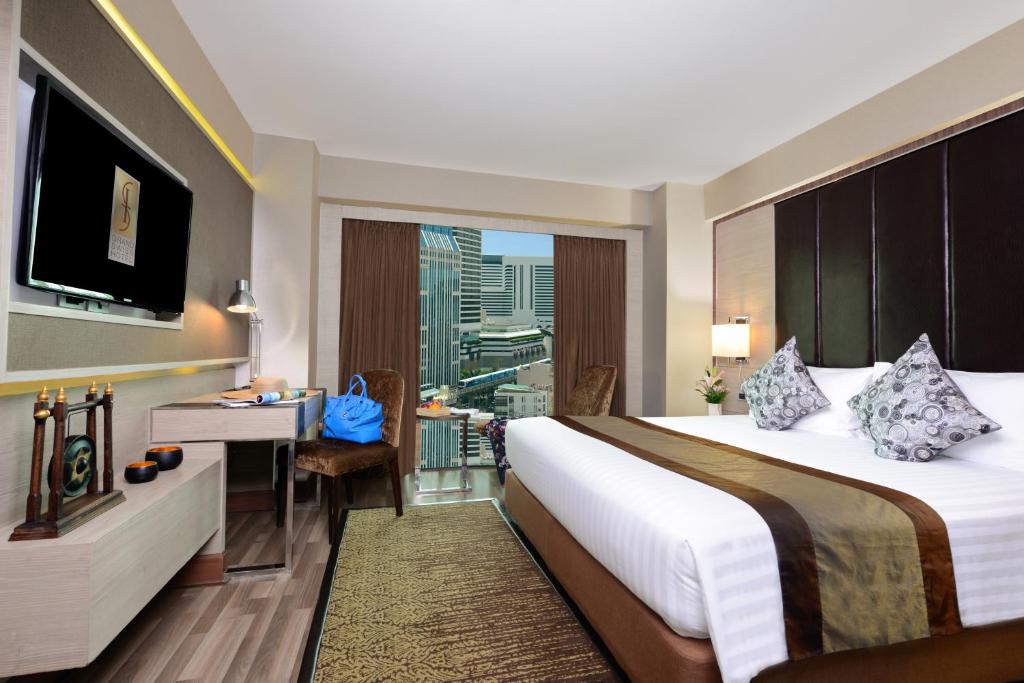 Ramada by Wyndham Bangkok Sukhumvit 11 - image 4