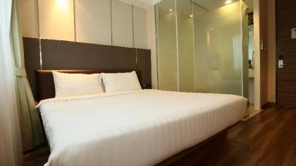 Icheck Inn Sukhumvit Soi 11 - image 11