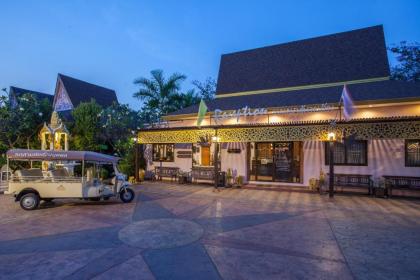 Ploy Khumthong Boutique Resort - image 17