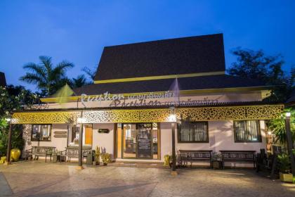 Ploy Khumthong Boutique Resort - image 19