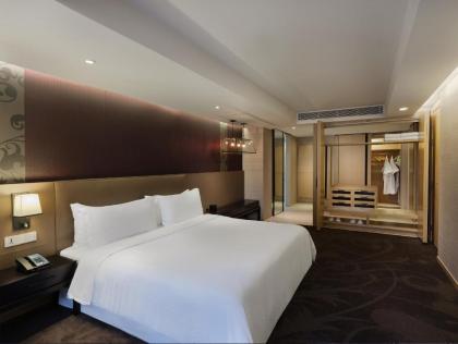 Four Points by Sheraton Bangkok Sukhumvit 15 - image 11