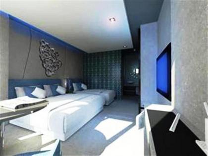 Blutique Hotel - image 16