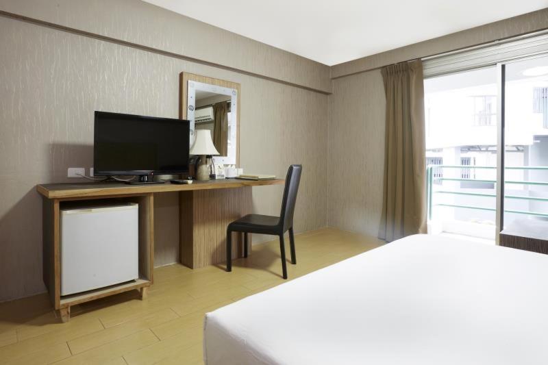 Watana Hotel - image 7