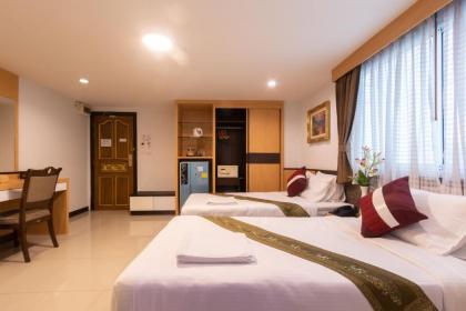 Gusto Pratunam Hotel - image 19