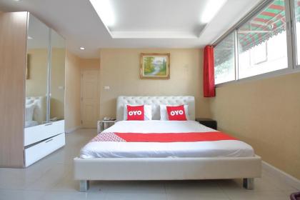 OYO 102 Diamond Residence Silom - image 11