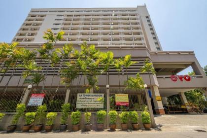 L.A. Tower Hotel - image 1