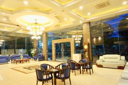 Miloft Sathorn Hotel - image 1