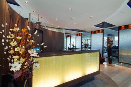 Amora NeoLuxe Suites Hotel - image 13