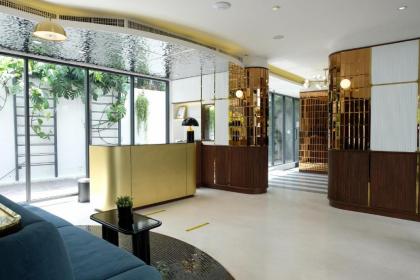 Hotel Amber Sukhumvit 85 - image 2