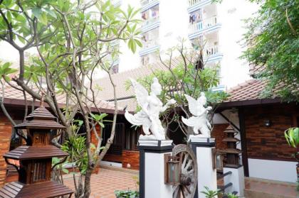 Yotaka Boutique Hotel - image 10