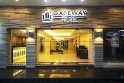 Gateway Hotel - image 1