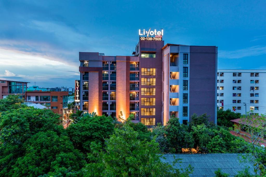 Livotel Hotel Lat Phrao Bangkok - main image