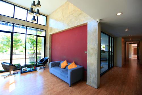 The Plubpla Serviced Apartment - image 3