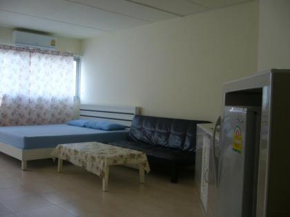 T8 Guesthouse Challenger Muang Thong Thani - image 4