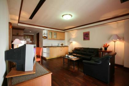 Interchange Tower Serviced Apartment - SHA Extra Plus - image 13