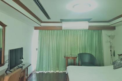 Interchange Tower Serviced Apartment - SHA Extra Plus - image 8