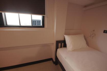 Jellybean The Blocks Hostel Sukhumvit 10 - image 15