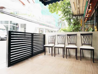 Sukhumvit 20 Guest House Bangkok 