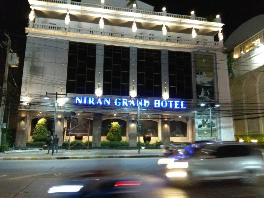 The Niran Grand Hotel - main image