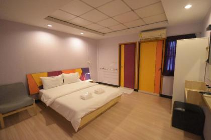 Room @ Vipa Guest House - image 11