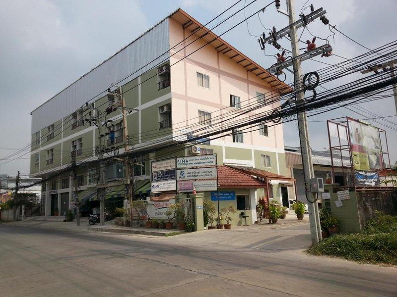 Freesia Bangphi Guest House - main image