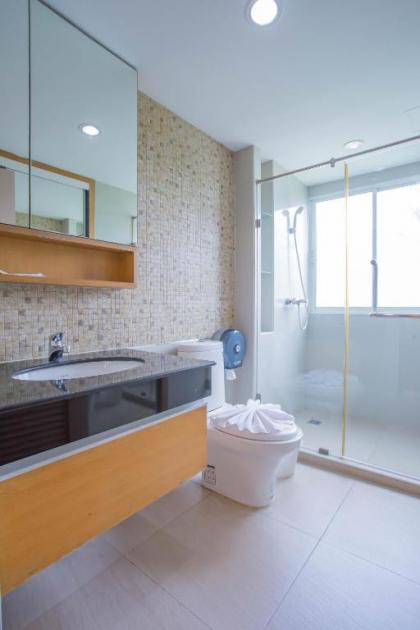 Greenview Ekkamai 10 Suite - image 10