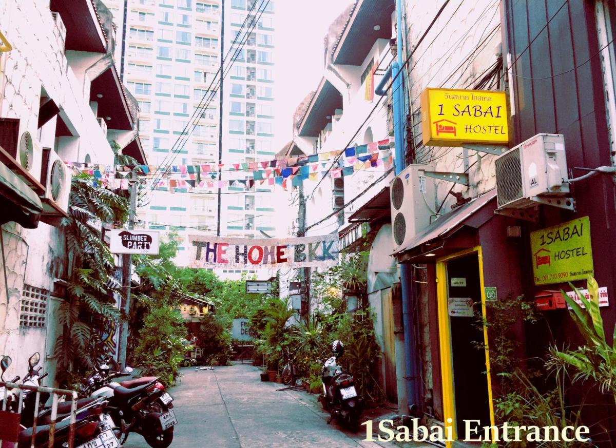 1Sabai Hostel - main image