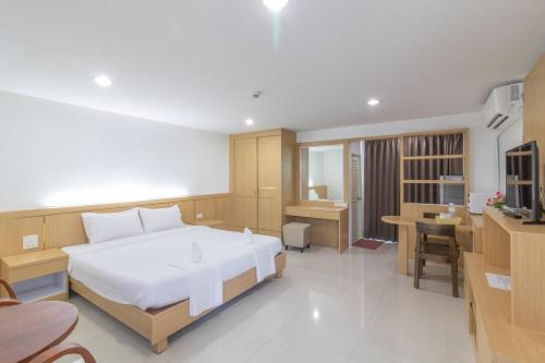 Siam Privi Hotel - image 2