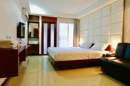 The Bangkok Cha Cha Suite - image 5