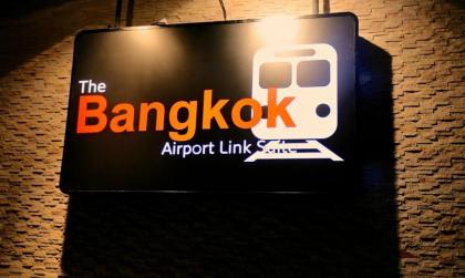 The Bangkok Airport Link Suite 