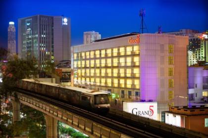 Grand 5 Hotel & Plaza Sukhumvit Bangkok - image 9