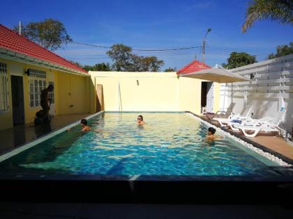 Barefeet Naturist Resort - image 18