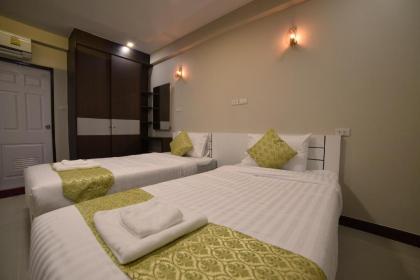 Gold Airport Suites - image 14