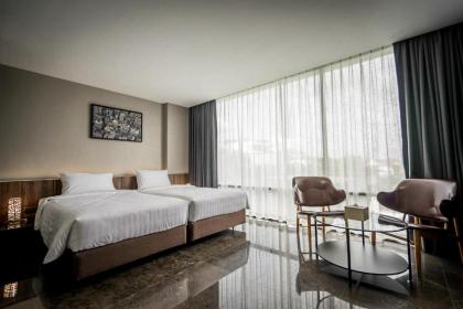 Onix Hotel Bangkok - image 1