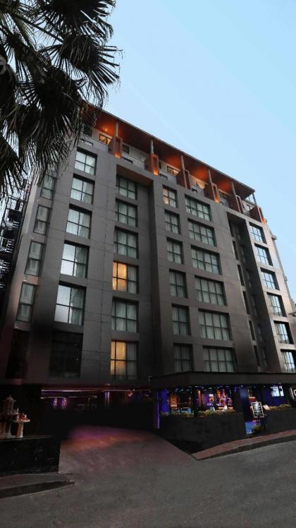 Citrus Suites Sukhumvit 6 by Compass Hospitality (SHA Extra Plus) - image 5