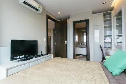 Airport LinkBTS PhayathaiNetflix1 BR 38 SQM - image 11