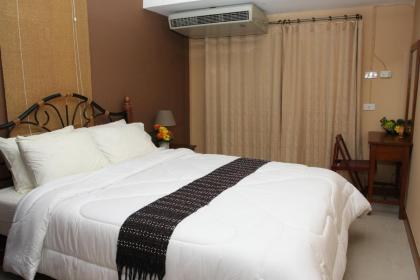 PR Place Hotel - image 10