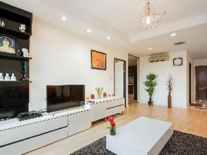 Spacious two-bedroom apartment with full amenities - image 16