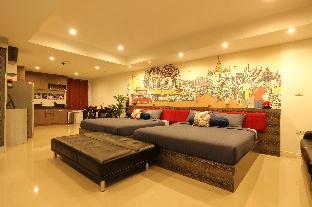 Spacious 4 pax 8 mins BTS Free WIFI Near Silom - image 4